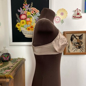 Vintage Victoria's Secret Bra, 36C Second Skin Satin Front Closure, Bronze Taupe zdjęcie 2