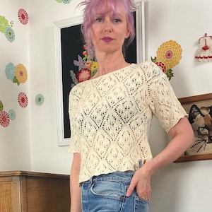 Vintage Crochet Sweater, Crew Neck Pullover Top with Open Lace Design, Short Sleeve Size M
