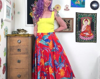 Vintage Hawaiian Print Circle Skirt, 1980s Red Tropical Print Midi Skirt with Button Front Closure, Size 1X