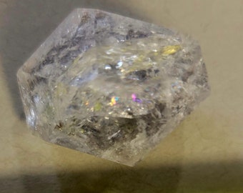 Herkimer Diamond Quartz Crystal 28.60 g 143 carats. 1.50 inches