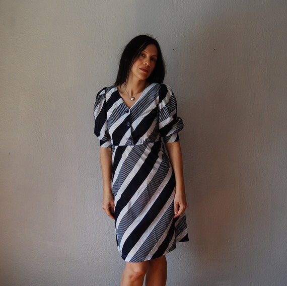 vintage 1980s NAUTICAL stripes PUFF sleeves dress