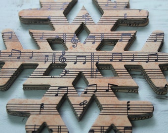 11 Music snowflake die cuts || Glossy Sheet music Snowflakes || Use as ornaments, garlands, include in your Christmas cards