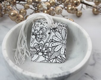 25 Gift tags COLOR YOUR OWN || Coloring book style paper+chipboard