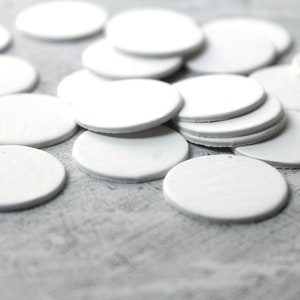 50 all white cardboard circle die cuts acid free 3/4", 1",1 1/4", 1 1/2", 1 3/4", 2 1/4", 2 1/2",3"+++