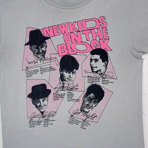 90&#39;s New Kids on the Block T-shirt size Small