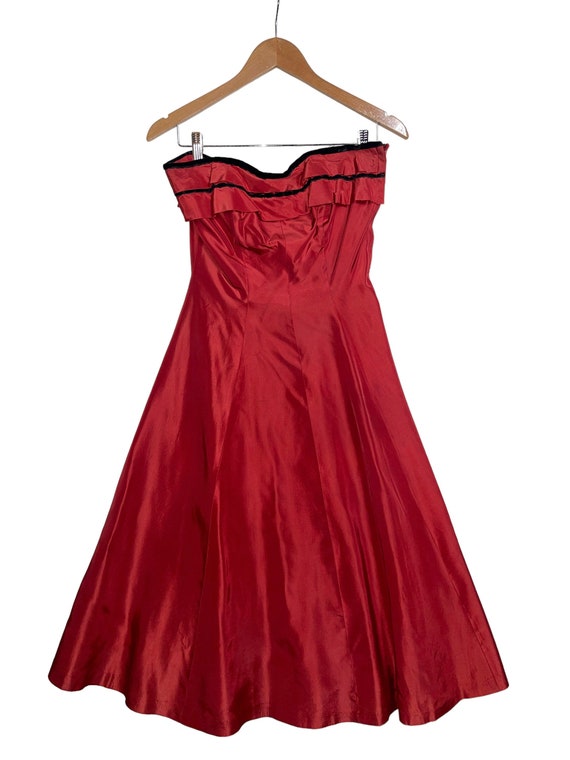 Red Vixen Retro Prom Dress