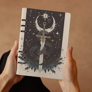 Cuaderno de diario de la Espada del Caballero, Agenda Grimorio de la Espada y la Serpiente, Cuaderno de Dibujo de Anillas A5 Recargable de 90 Páginas, Cuadernos de Hechizos de las Sombras