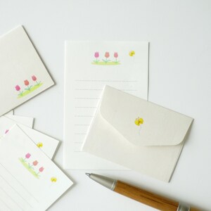 小さな手紙書きセット | 白いチューリップと蝶、かわいい文房具、かわいい、花、ミニレターセット、ギフトカード