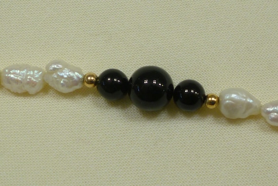 Fresh water Pearl and Onyx Strand - image 6