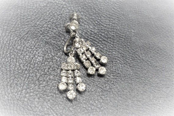 Vintage Dangle Rhinestone Earrings - image 1