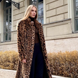 Vintage winter coat, warm fur coat, womans fur jacket, oversized long coat, luxury winter clothing, fur coat for woman, luxury fur coat gift