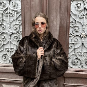 Oversized luxury winter coat, warm short fur coat, brown woman fur coats, long fur clothing, fur coat woman, woman fur jacket, luxury gift
