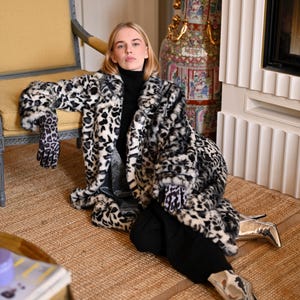 Winter coat, vintage warm fur luxury coats, woman fur jacket, womans oversized long coat, luxury gift coat, winter clothing, fur coat woman