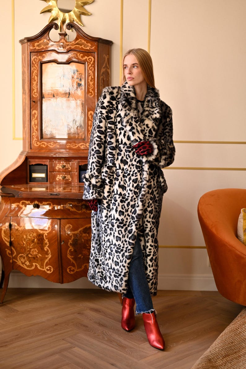 Winter coat, vintage warm fur luxury coats, woman fur jacket, womans oversized long coat, luxury gift coat, winter clothing, fur coat woman