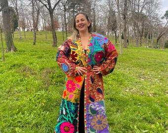 Elegant Boho: Extra Large Kaftan Kimono with Beautiful Embroidery