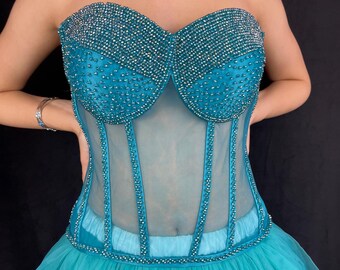 Frauen-Kostüm mit Türkis-Perlen-Top | Party Wear, Festival Kleidung |Strass Stickerei Crop Top