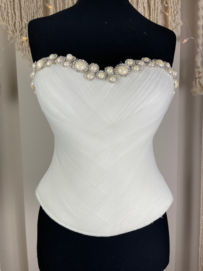 PEARL EMBELLISHED CORSET TOP IN WHITE