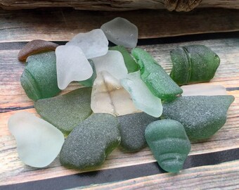 19 Genuine Sea Glass, Mix Sea Glass ,Beach Glass , Colorful  Sea Glass ,Sea Glass Craft , Sea Glass pendant , Sea Glass Parts Bottle