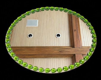 Espejo ovalado vintage con borde verde adornado con joyas, espejo de tocador decorativo, marco de vidrio retro con cuentas, decoración de pared de mediados de siglo