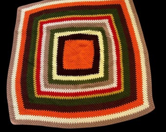 Coperta vintage all'uncinetto, stile "nonna", quadrata, boho retrò anni '70, fatta a mano, colori autunnali.
