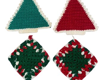 Vintage Handmade Crochet Christmas Pot Holders Decoration  4 Pcs Cottagecore