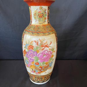Vintage Famille Rose Vase Asian Chinese 14”