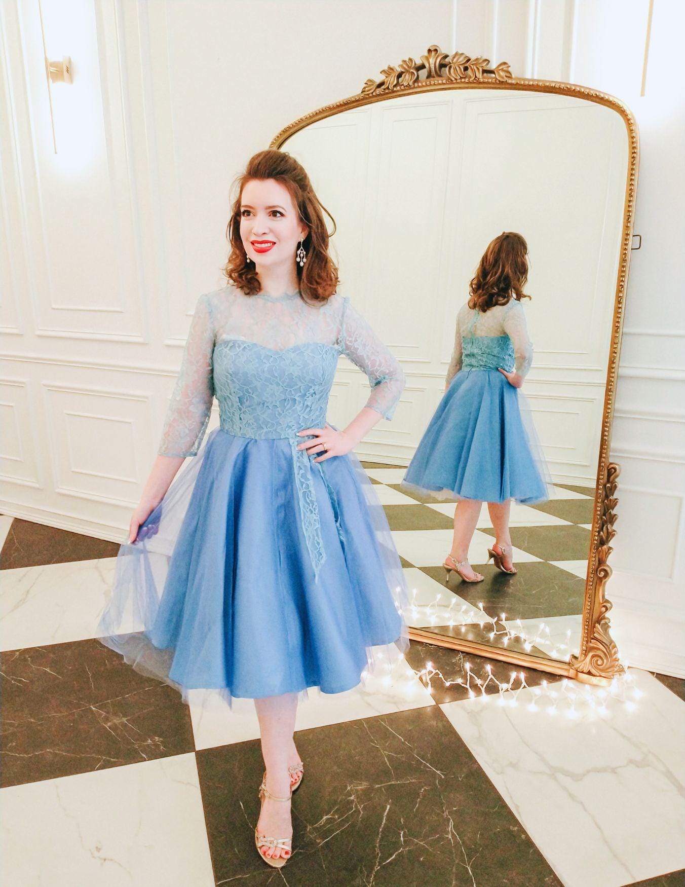 white christmas sisters dress Who doesnt love #whitechristmas and our fans were perfect to be #sisters #irvingberlin #vintage #merrychristmas #happyholidays #giglife #bathtubginnys @flapdance1 White Christmas - Sisters |