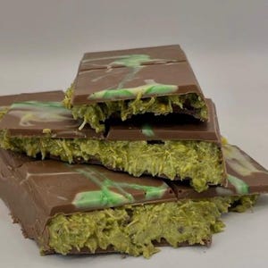 3 Pieces Large Dubai Chocolate - Kunafa Pistachio Chocolate 3 Pieces Large Dubai Chocolate - Kunafa Pistachio Chocolate