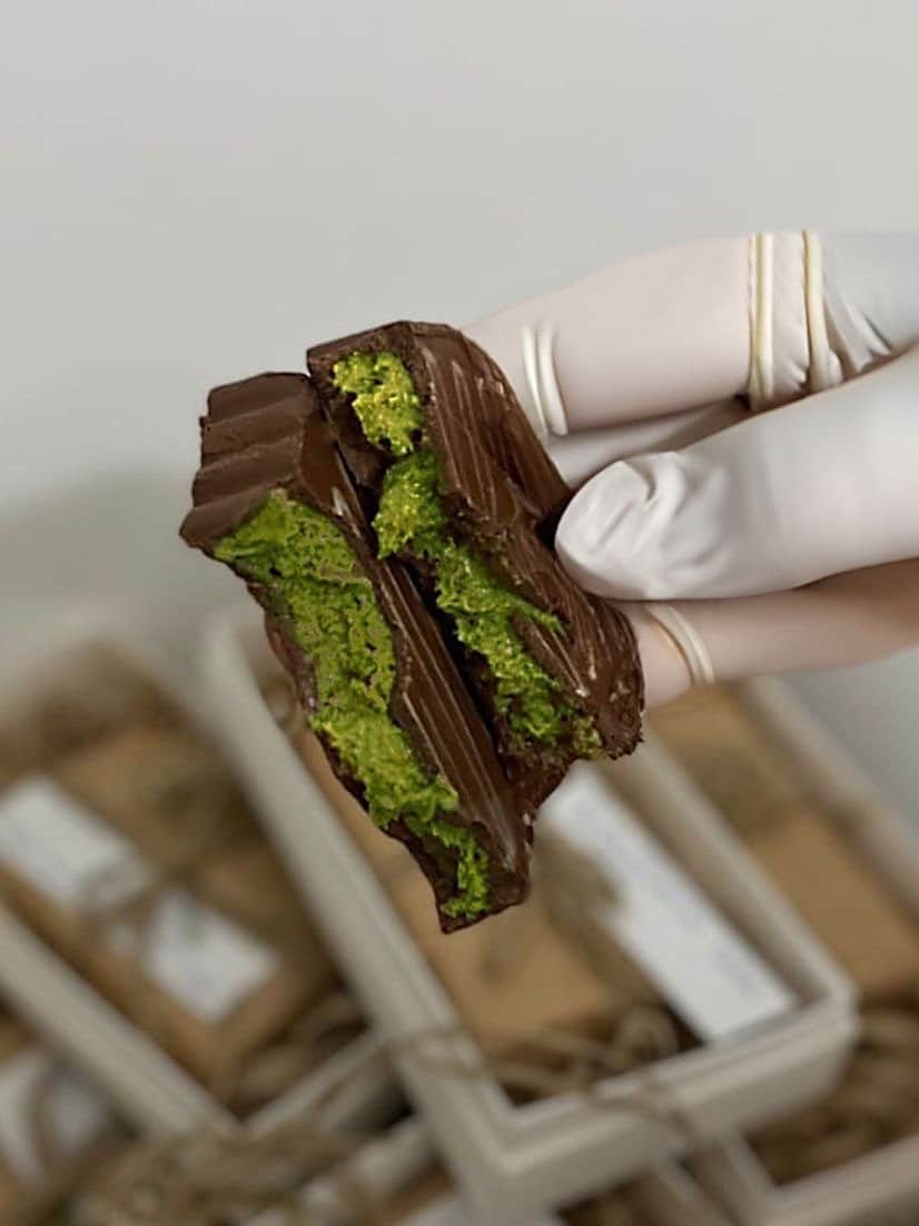 Large Kunafa Pistachio Chocolate Bar Inspired by the Viral Chocolate Bar Pistachio Chocolate