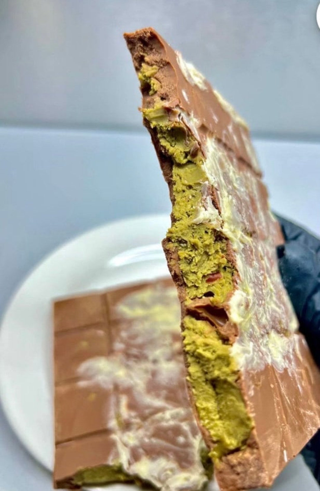 Large Kunafa Pistachio Chocolate Bar Inspired by the Viral Chocolate ...