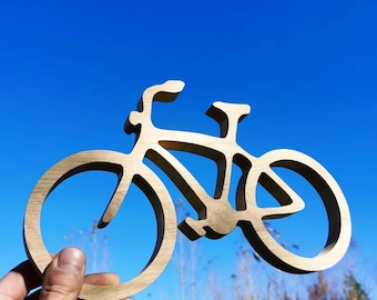 Décoration de bicyclette en bois de chêne : option de support gravé, cadeau de cycliste
