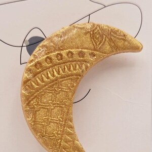 Cressida, polymer clay brooch pin