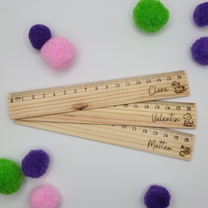 règle en bois personnalisée