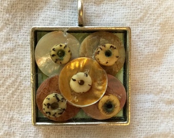 Rustic Shells tray pendant