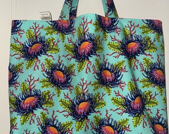 Handgemachte wendbare Tragetasche - Friends and Anemones von Tula Pink