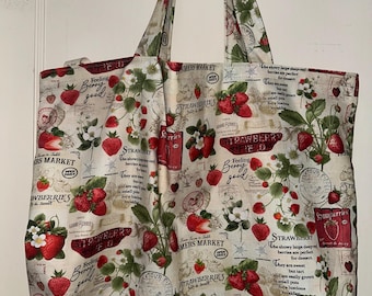 Temporada de fresas - Bolsa de tela reversible, lavable y hecha a mano / Bolsas reutilizables