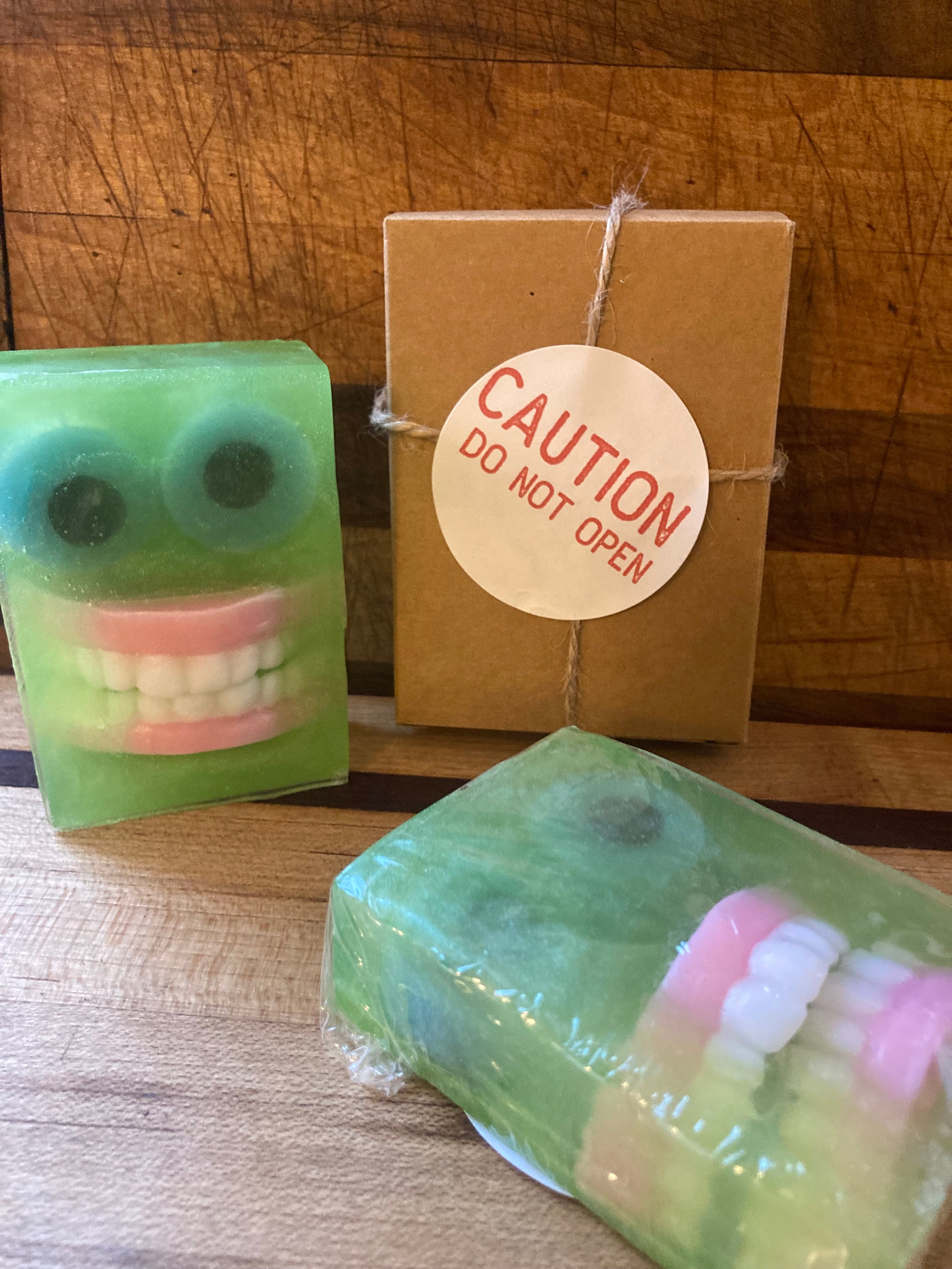 abo's shop POP MART Labubu The Monsters Wacky Mart Vinyl Plush Blind Box