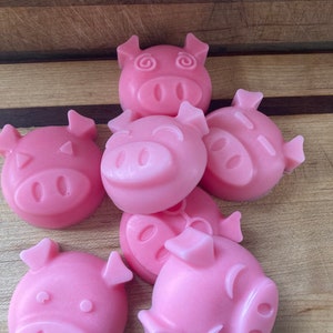 Cute pig soaps: perfect for pig theme gift, fun gift, Party favor cute pink piggy in the fragrance of your choice