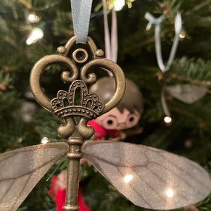 Flying keys, winged keys ornaments