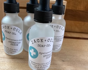 Hyaluronic acid aloe vitamin b serum in eco friendly glass bottle hydrating face and hair serum: regular, green tea or mushroom extract