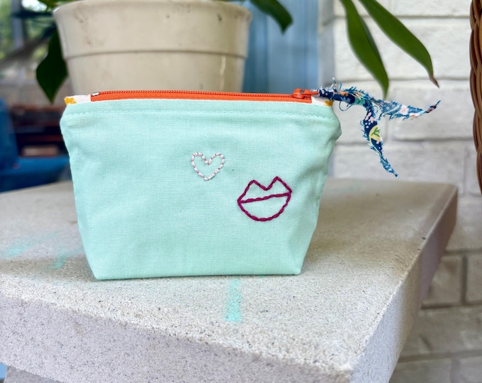 Tiny Zipper Pouch - Minty Lippie