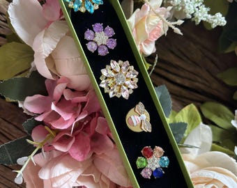 Bee Happy Button Jewels: Decorative Clip-on Button Covers - Set of 6
