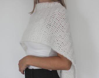 Poncho Crochet Pattern - beginner friendly