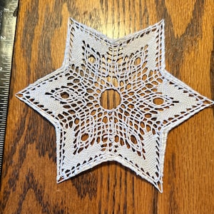 Lace White Christmas Ornament | Handmade Holiday Decor & Unique Tree Decoration for Festive Celebrations