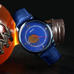Raketa Copernicus Mechanical Moonphase Watch: Gold-Tone Vintage Men&#39;s Watch