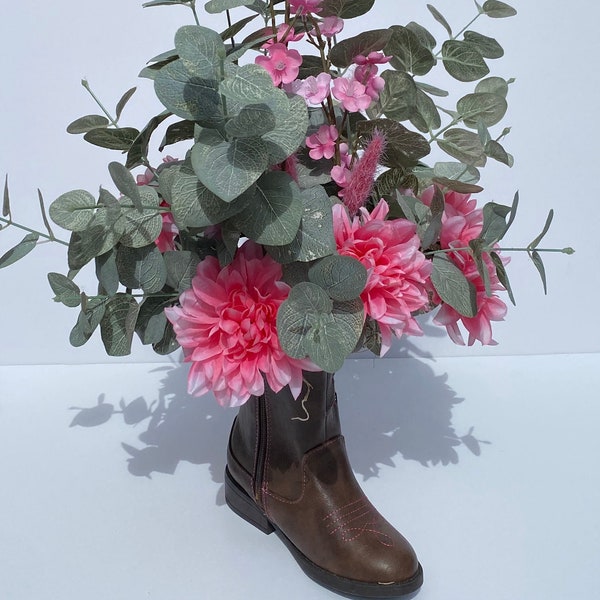 Country Cowgirl Floral Boot Centerpiece, Country Floral, Rustic Home Decor,  Flowers, Country Decor, Country Kitchen, FREE SHIPPING