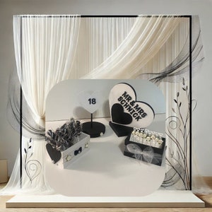 Custom Mr and Mrs Sign: Double Sided Wedding Table Centerpiece