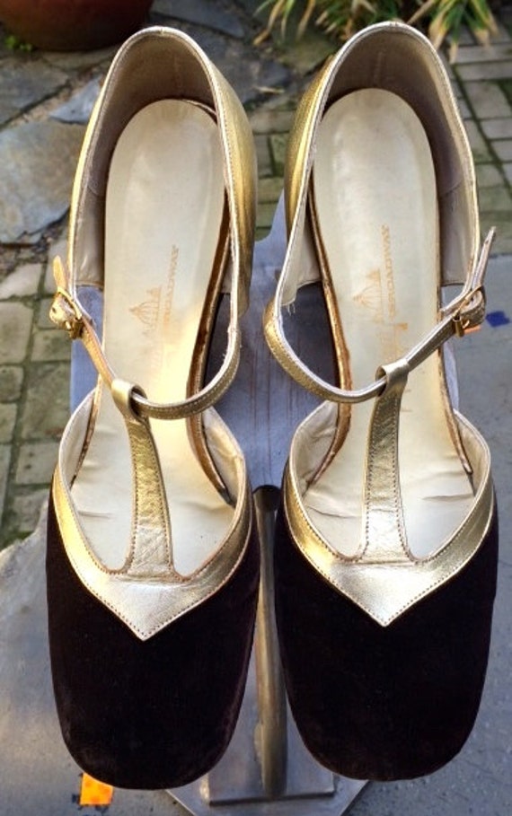 Vintage shoes - image 2