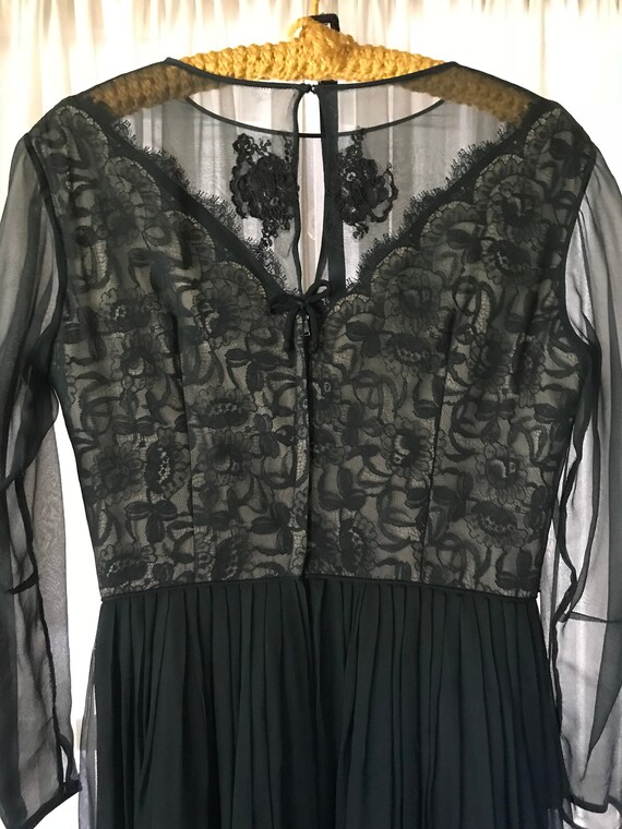 Vintage Black Lace and Chiffon dress - image 5