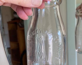 Alderney Dairy Co. NJ New Jersey Half Pint Embossed VINTAGE Milk Bottle UCP 51